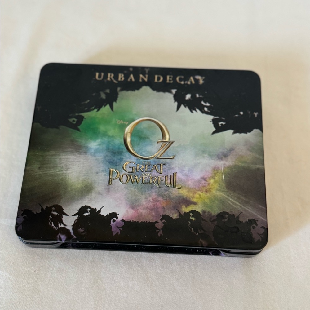 Urban Decay Oz Theodora Palette